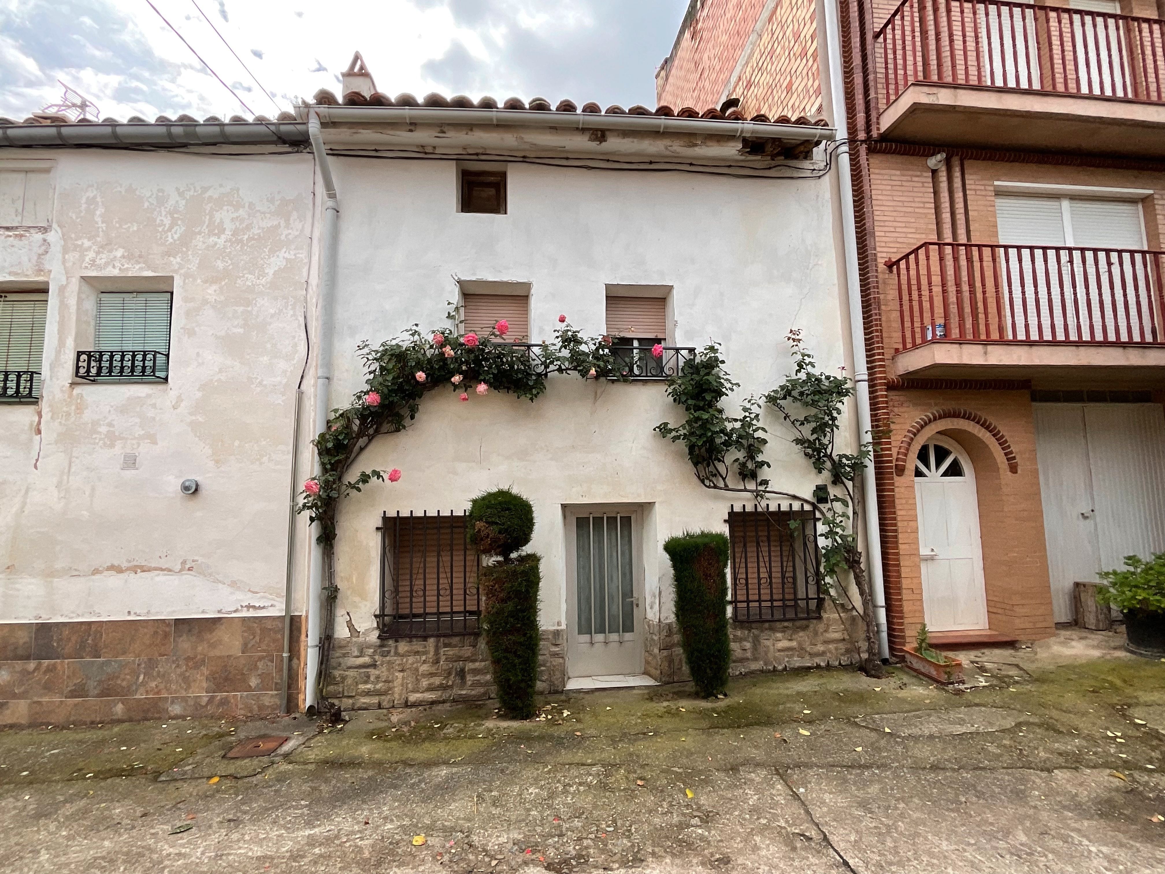 Exterior view of House or chalet for sale in Santurde de Rioja  with Storage room