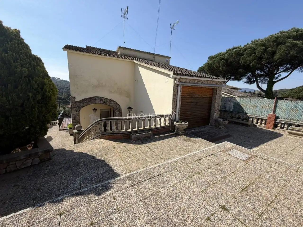 Vista exterior de Casa adosada en venta en Tordera con Jardín privado, Terraza y Piscina