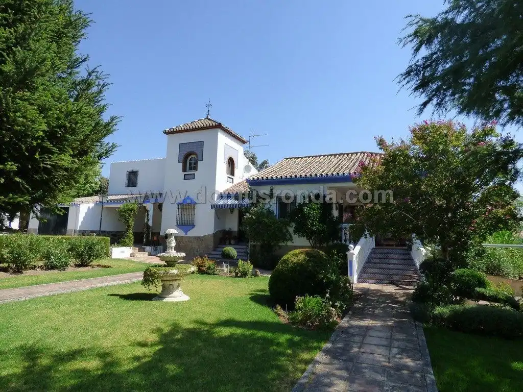 Xalet amb piscina en venda a San Rafael