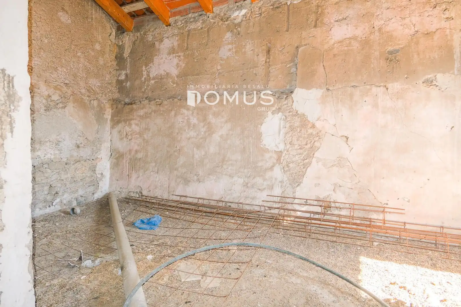 Country homes for sale in Besalú  with Private garden