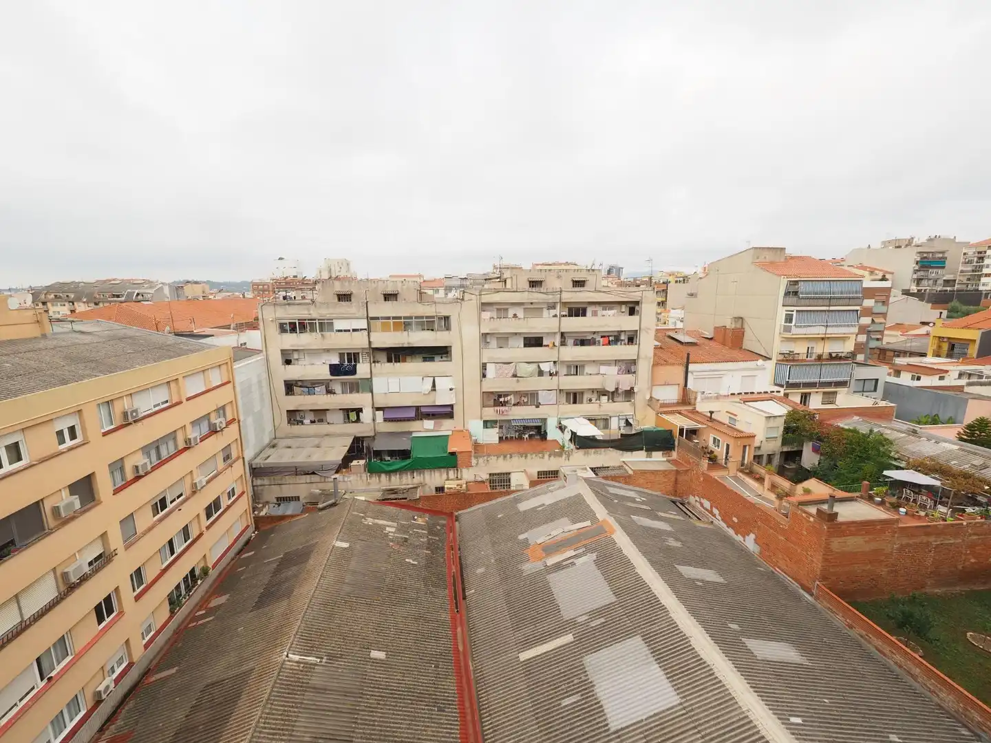 Vista exterior de Àtic en venda en Terrassa amb Parquet