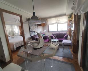 Sala d'estar de Apartament en venda en Zarautz amb Balcó