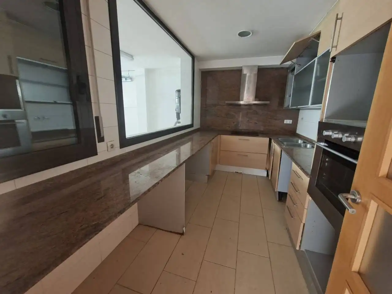 Cuina de Casa o xalet en venda en Palau-solità i Plegamans amb Aire condicionat, Calefacció i Jardí privat
