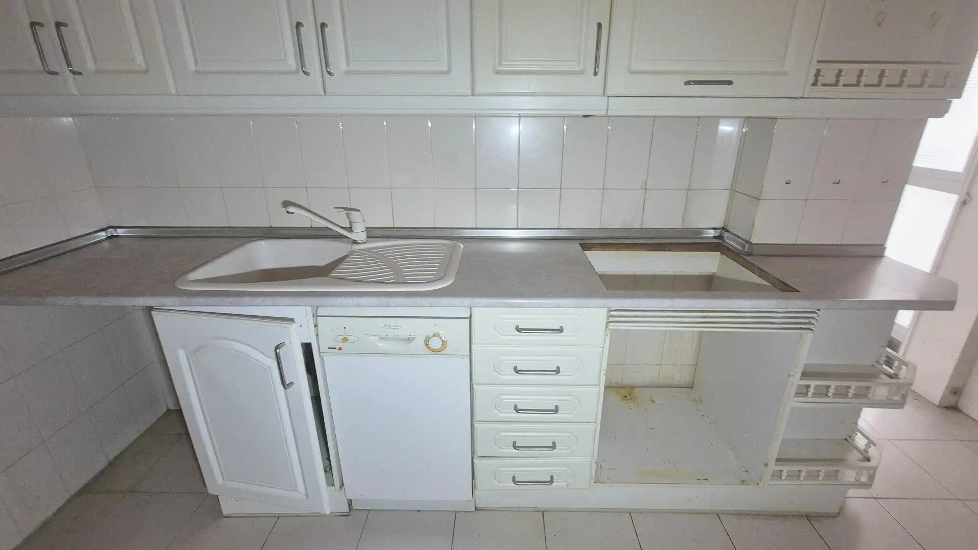 Cocina de Piso en venta en Béjar con Calefacción y Balcón