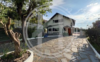 Vista exterior de Casa o xalet en venda en Vallgorguina amb Aire condicionat, Calefacció i Jardí privat