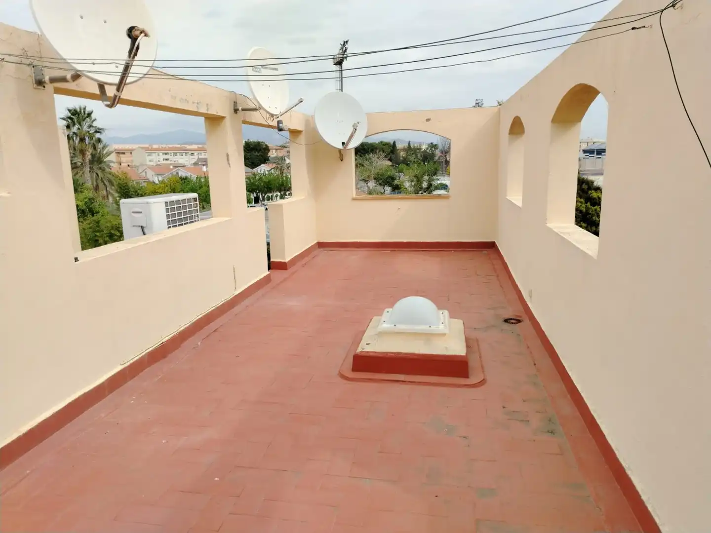 Terrassa de Casa o xalet en venda en Sant Joan d'Alacant amb Aire condicionat, Jardí privat i Terrassa