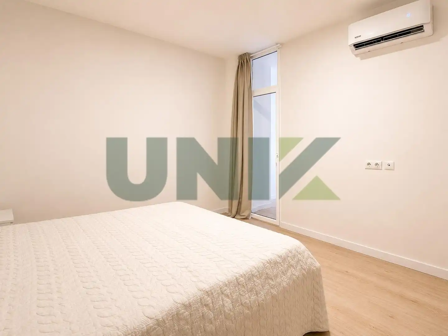 Piso con terraza en venta en Travessera Corts, imagen 9