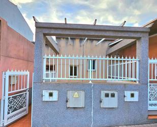 Exterior view of Single-family semi-detached for sale in Arucas  with Terrace and Balcony