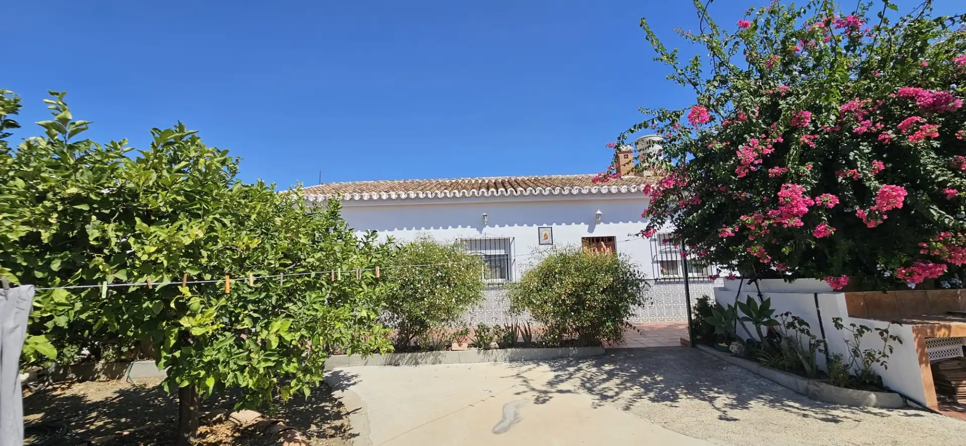 Exterior view of Country homes for sale in Vélez-Málaga  with Air Conditioner, Heating and Private garden
