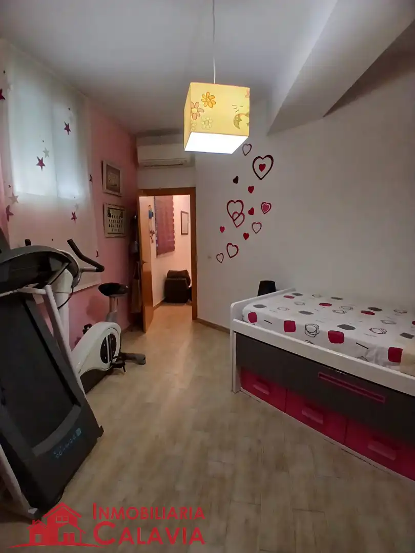 Piso con ascensor en venta en Calle Obispo Narváez 25, imagen 12