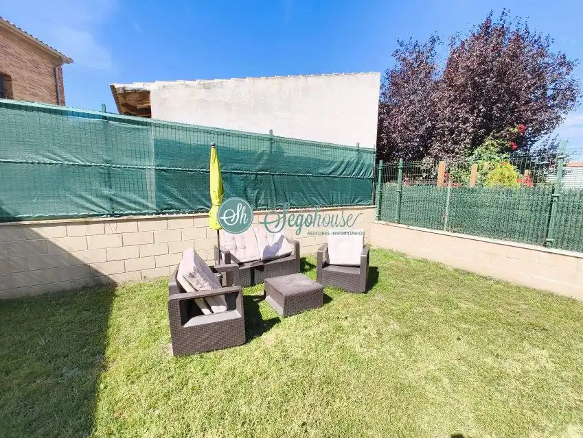 Terraza de Casa o chalet en venta en Segovia con Calefacción y Trastero
