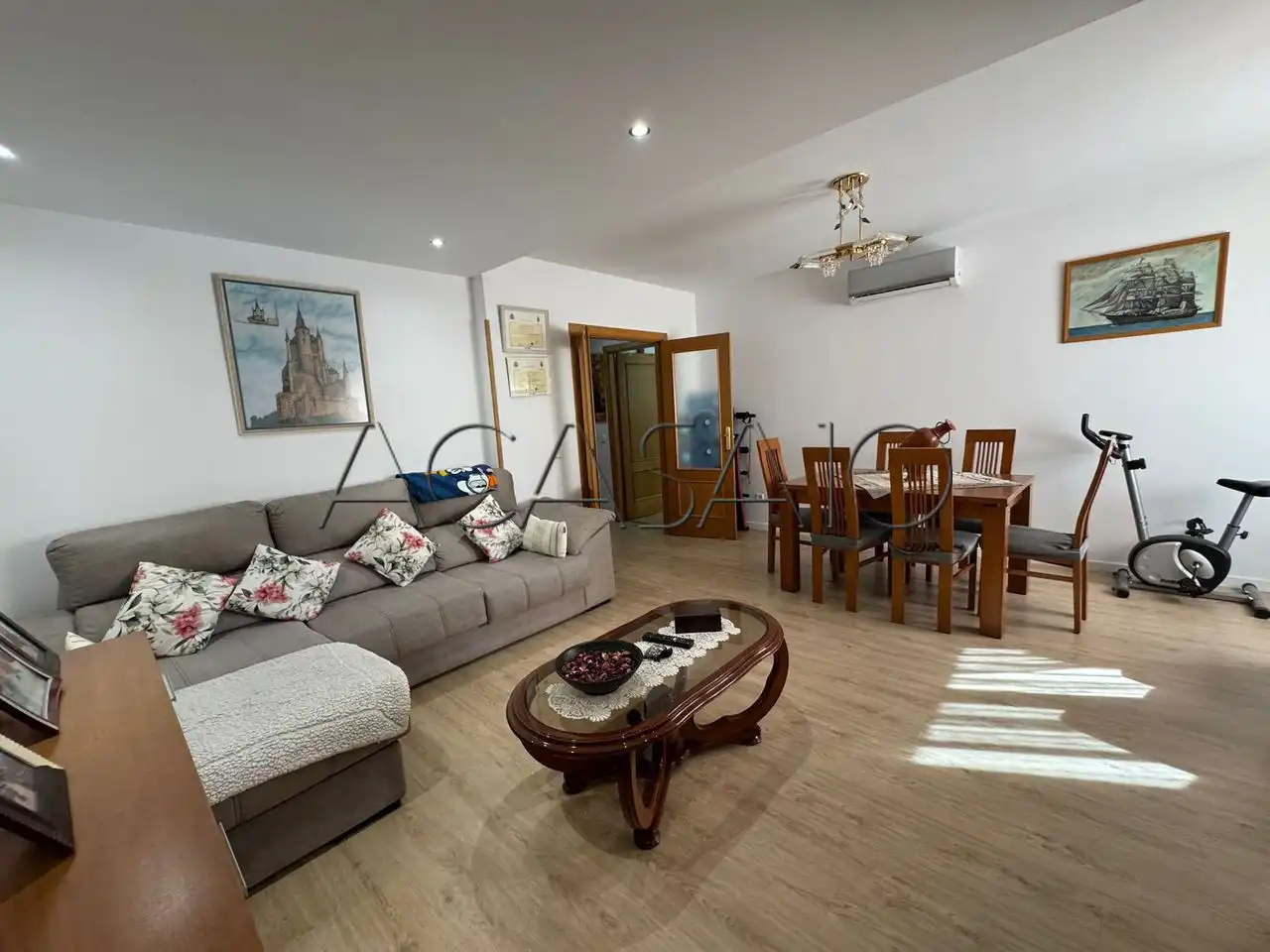 Living room of Flat for sale in Borox  with Air Conditioner, Heating and Storage room