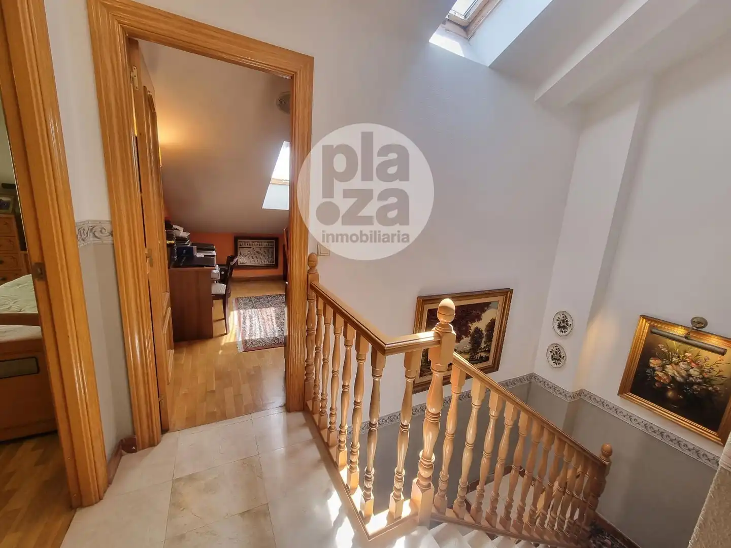 Casa adosada en venda en Burgos amb Calefacció, Terrassa i Traster