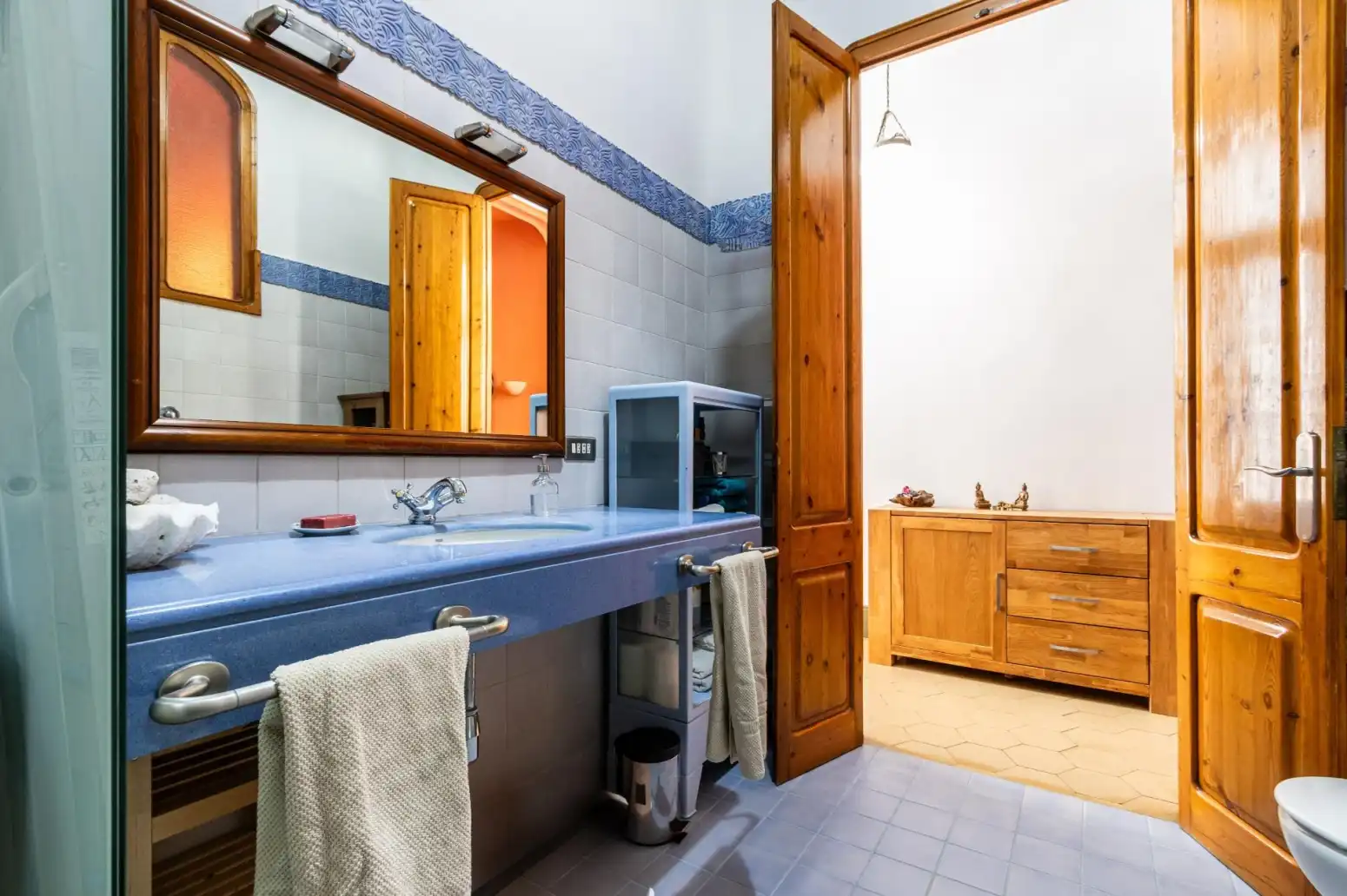 Baño de Casa adosada en venta en Terrassa con Calefacción, Parquet y Terraza