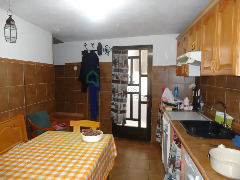 Kitchen of Houses for sale in Pinofranqueado  with Air Conditioner and Balcony