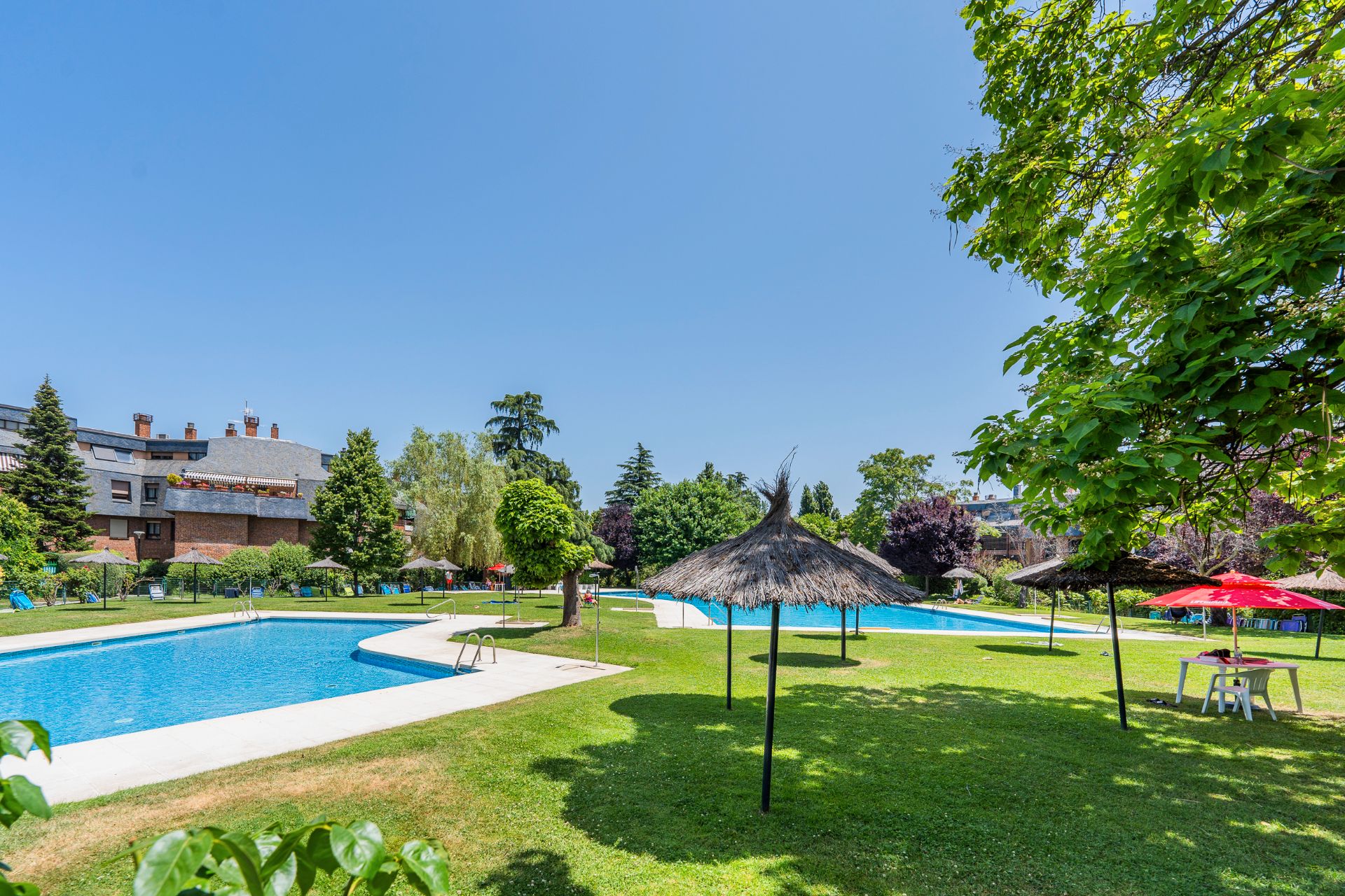 Swimming pool of Flat for sale in Majadahonda  with Heating, Terrace and Storage room