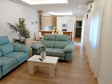 House with balcony for sale in Almagro
