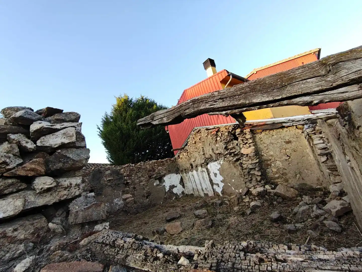 Vista exterior de Finca rústica en venda en San Lorenzo de Tormes, Ávila