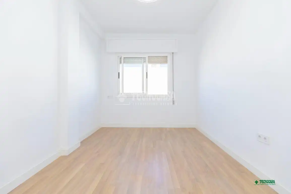 Habitación de Piso en venta en Almería
