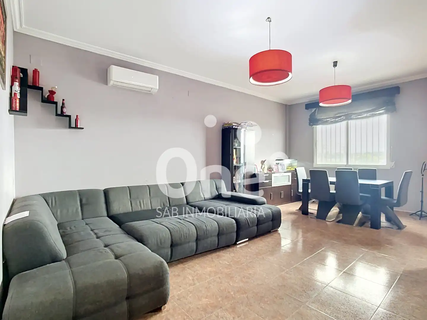 Sala d'estar de Casa adosada en venda en San Antonio de Benagéber amb Aire condicionat, Calefacció i Terrassa