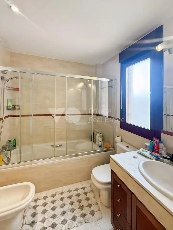 Bathroom of Flat for sale in Majadahonda  with Air Conditioner, Heating and Terrace