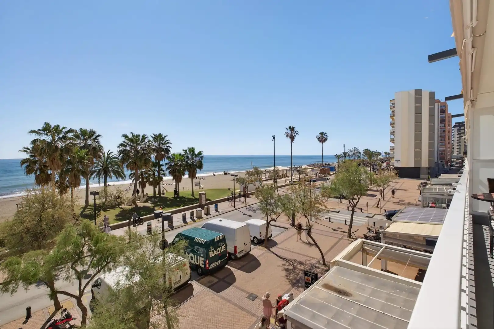 Vista exterior de Pis en venda en Fuengirola amb Aire condicionat i Terrassa