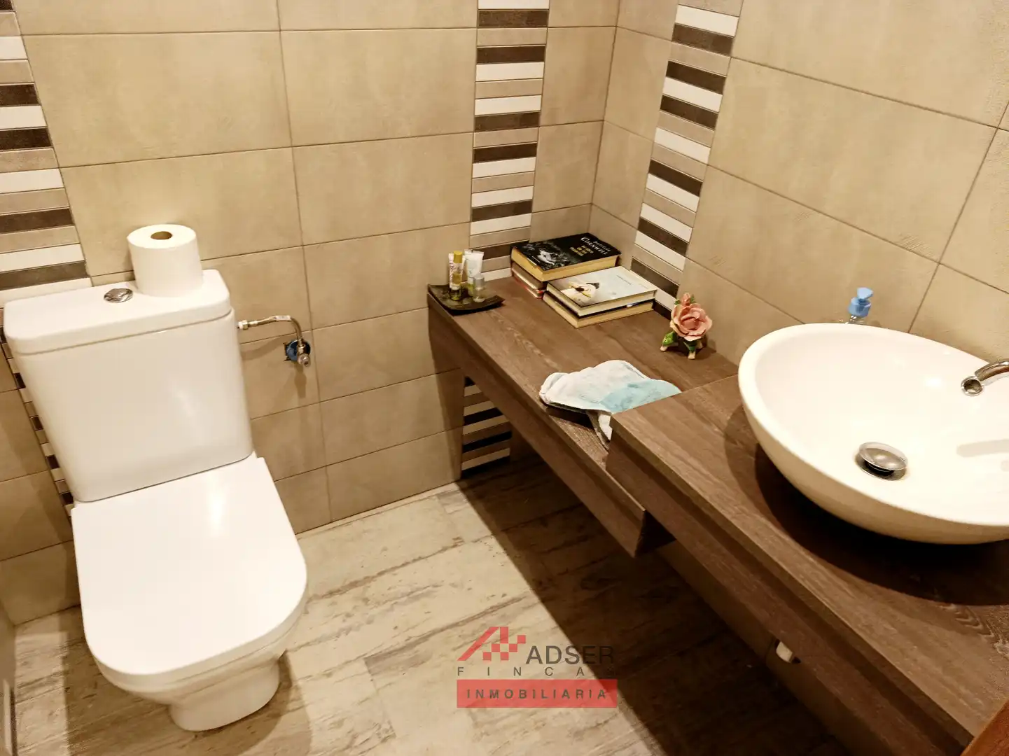 Bathroom of Detached homes for sale in Entrena  with Heating, Parquet flooring and Terrace