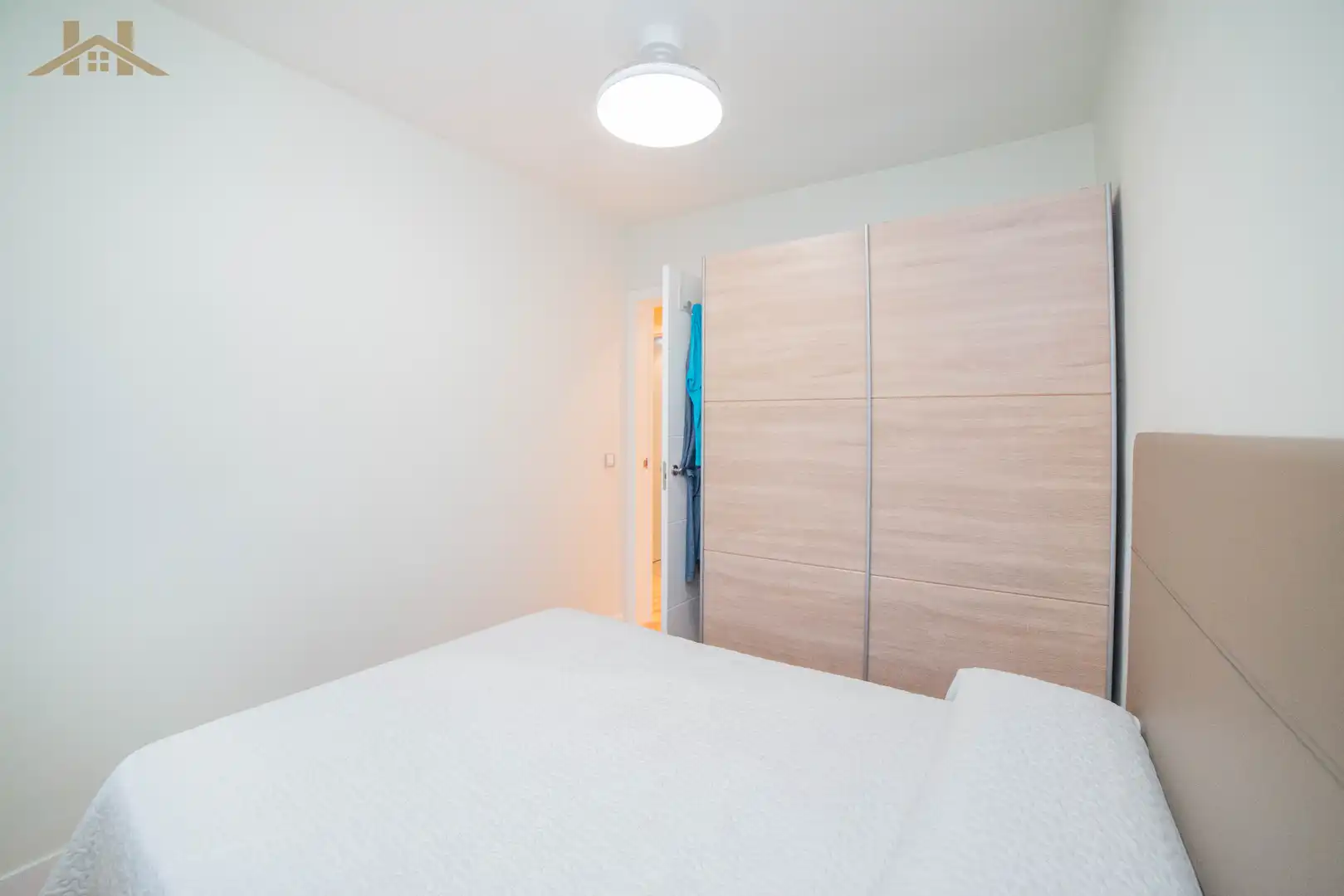 Bedroom of Flat for sale in Fuenlabrada  with Air Conditioner, Heating and Storage room