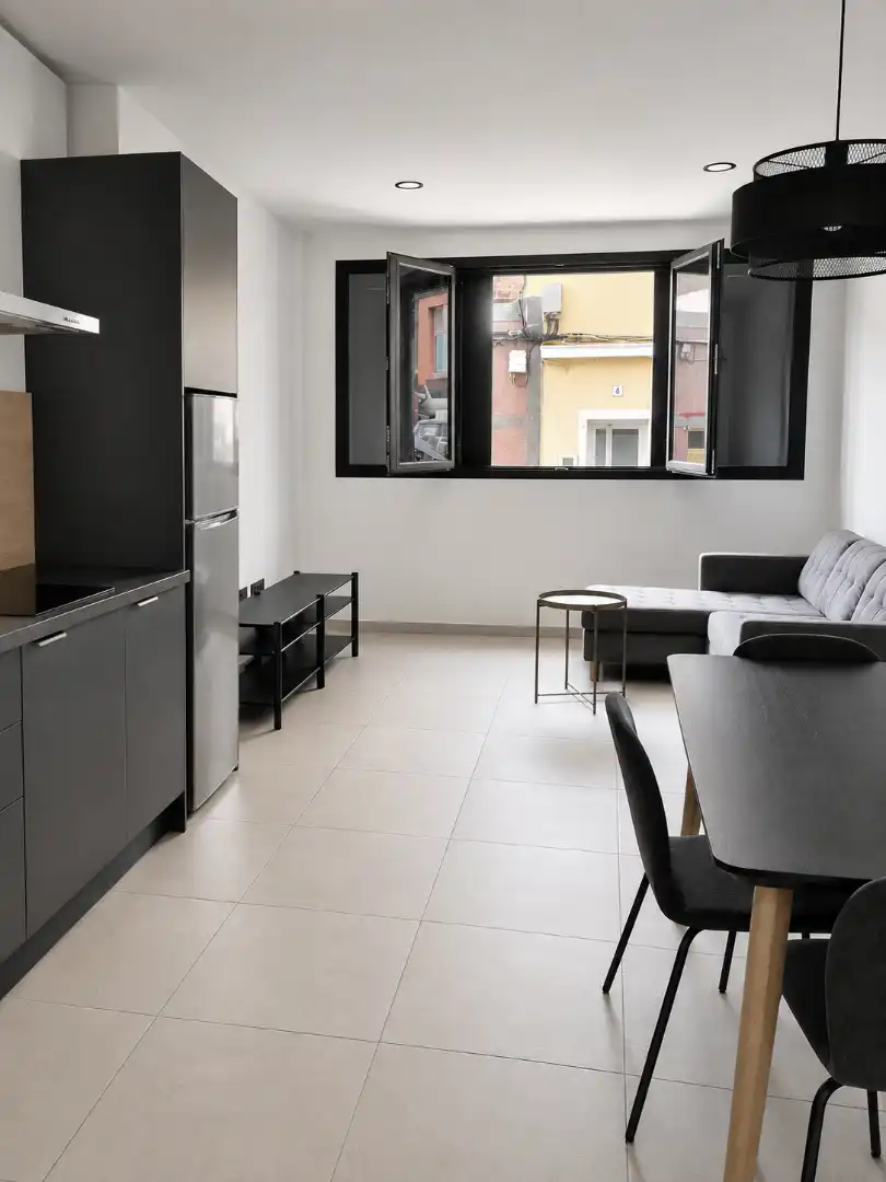 Appartement avec ascenseur à louer à Calle Newton