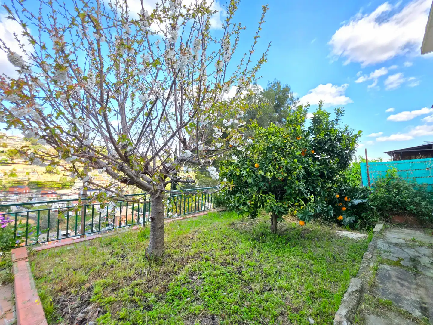 Jardín de Residencial en venta en Corbera de Llobregat