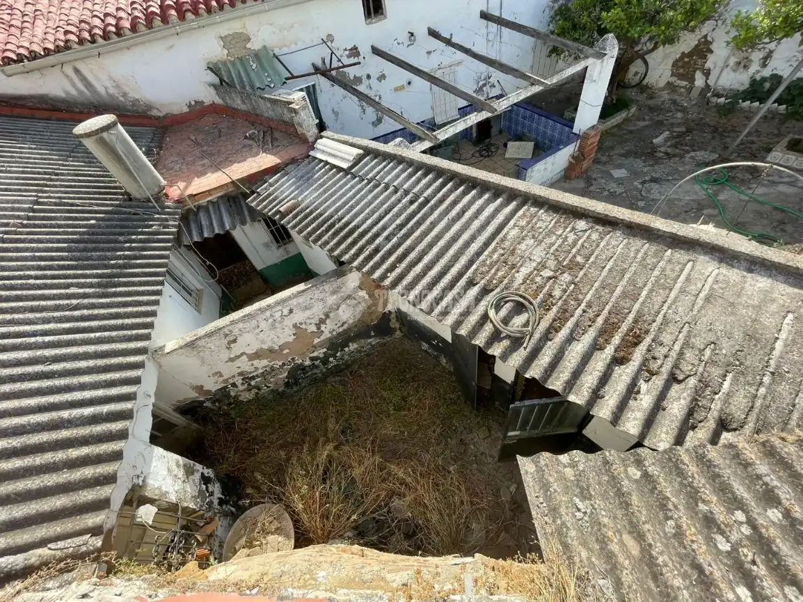 Casa adosada en venta en Santiponce