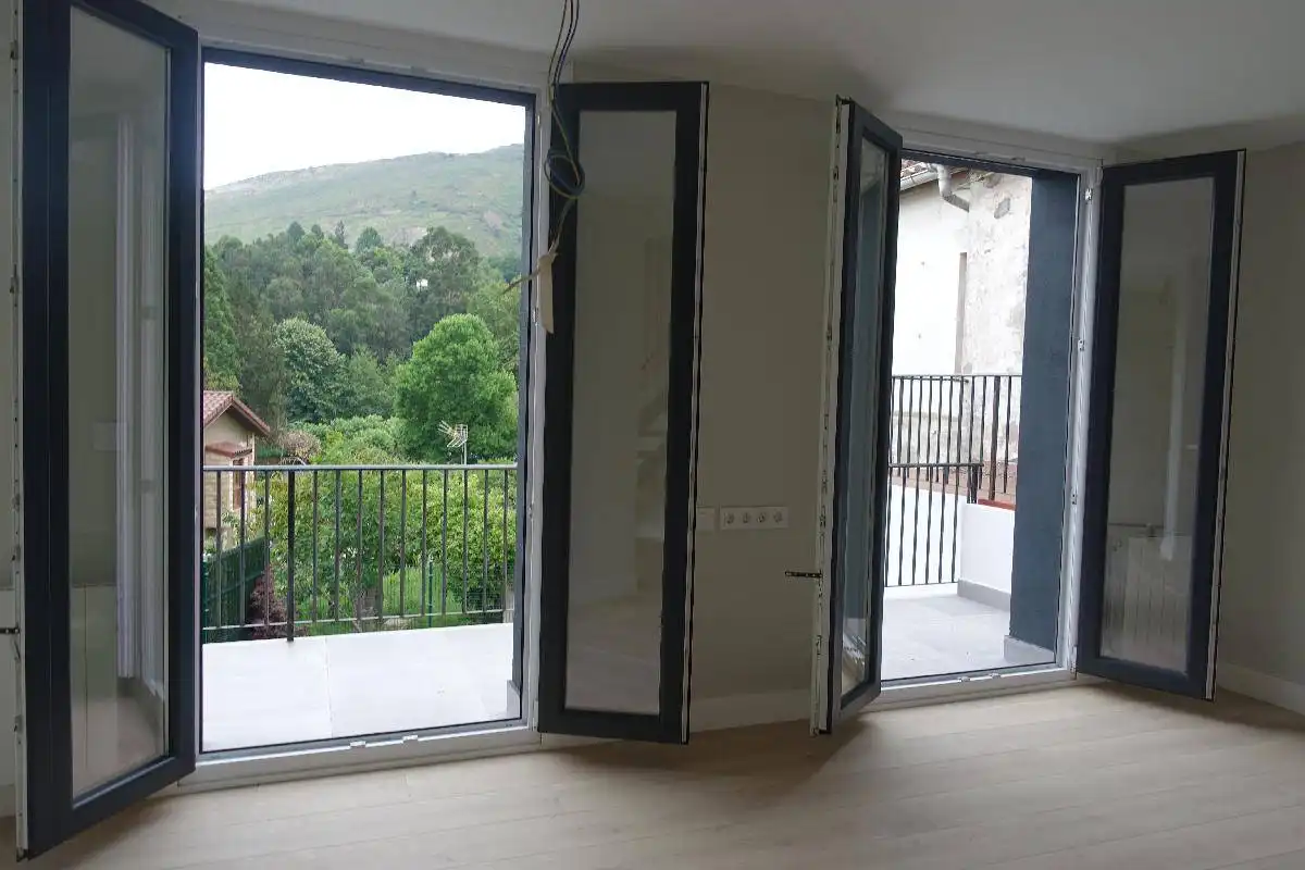 Terraza de Piso en venta en Castro-Urdiales con Calefacción, Jardín privado y Balcón