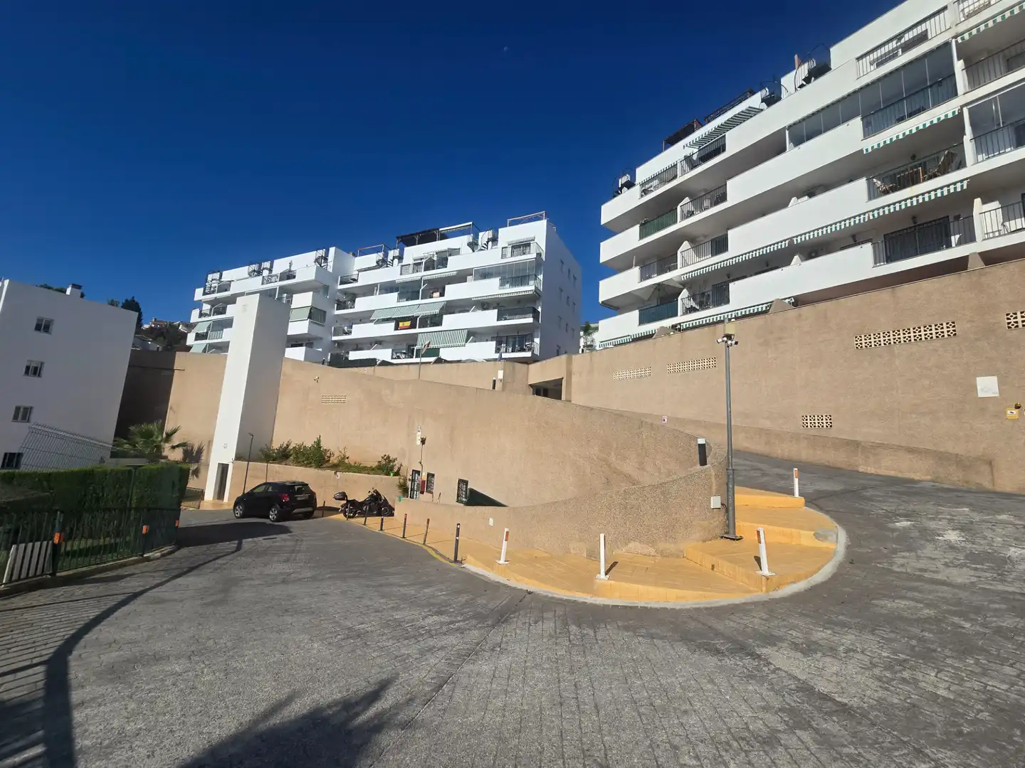 Aparcament de Apartament en venda en Mijas amb Terrassa, Forn i Piscina comunitària