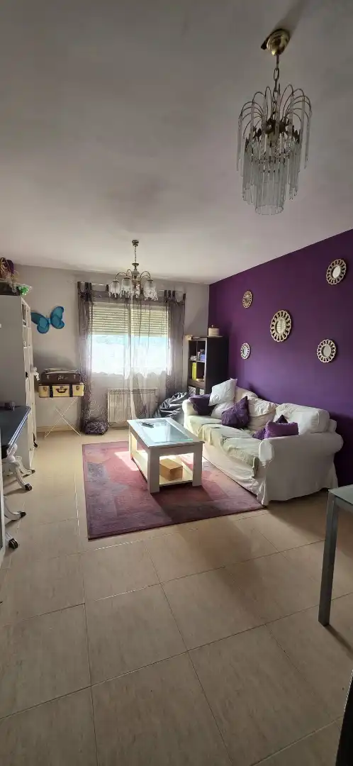 Living room of Flat for sale in La Adrada   with Heating, Storage room and Oven