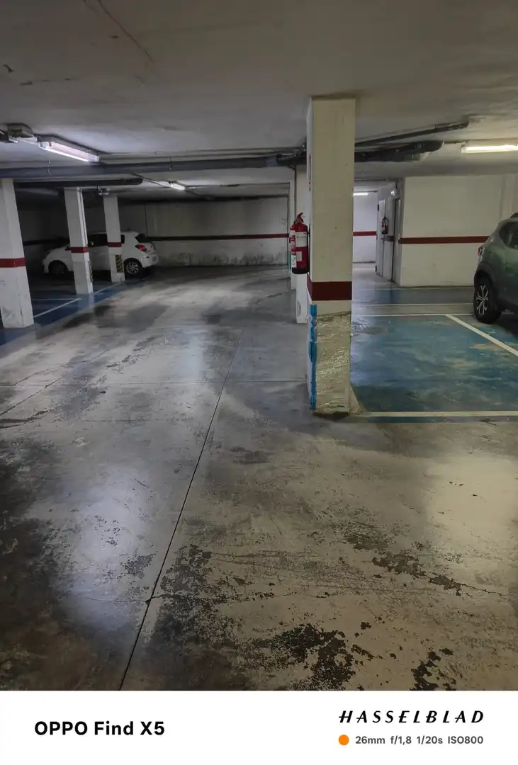 Garatge de lloguer a Avinguda de l'Alfinach, 16, Zona Alta