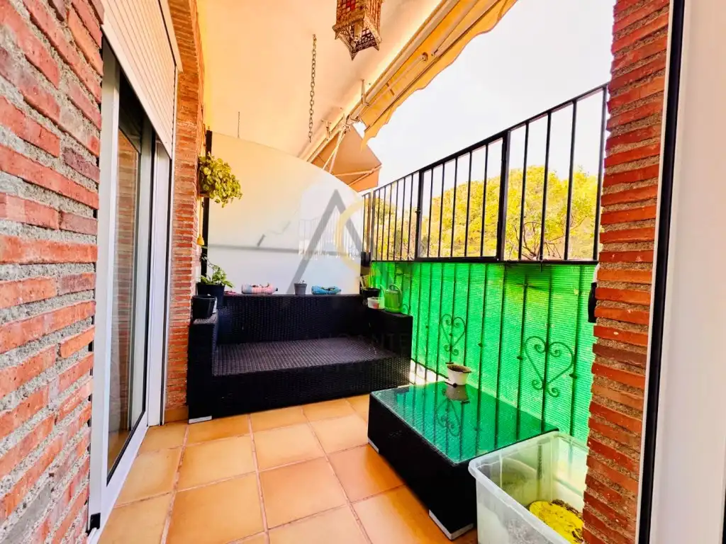Appartamento con terrazza in vendita a Calle Colon, imagen 3