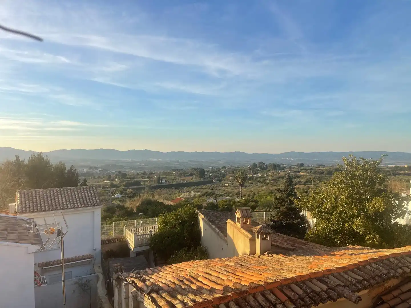 Außenansicht von Wohnung zum Verkauf in Atzeneta d'Albaida mit Klimaanlage, Terrasse und Abstellraum