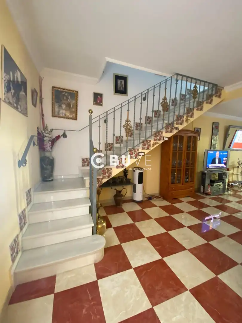 Detached homes for sale in Benacazón  with Terrace