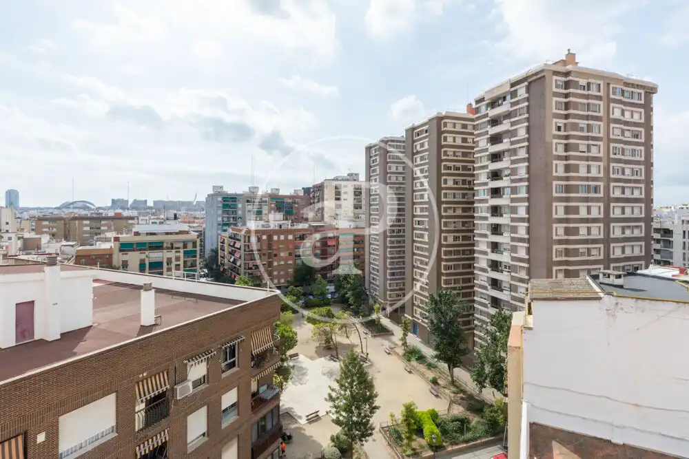 Vista exterior de Àtic de lloguer en Valencia amb Aire condicionat, Calefacció i Terrassa