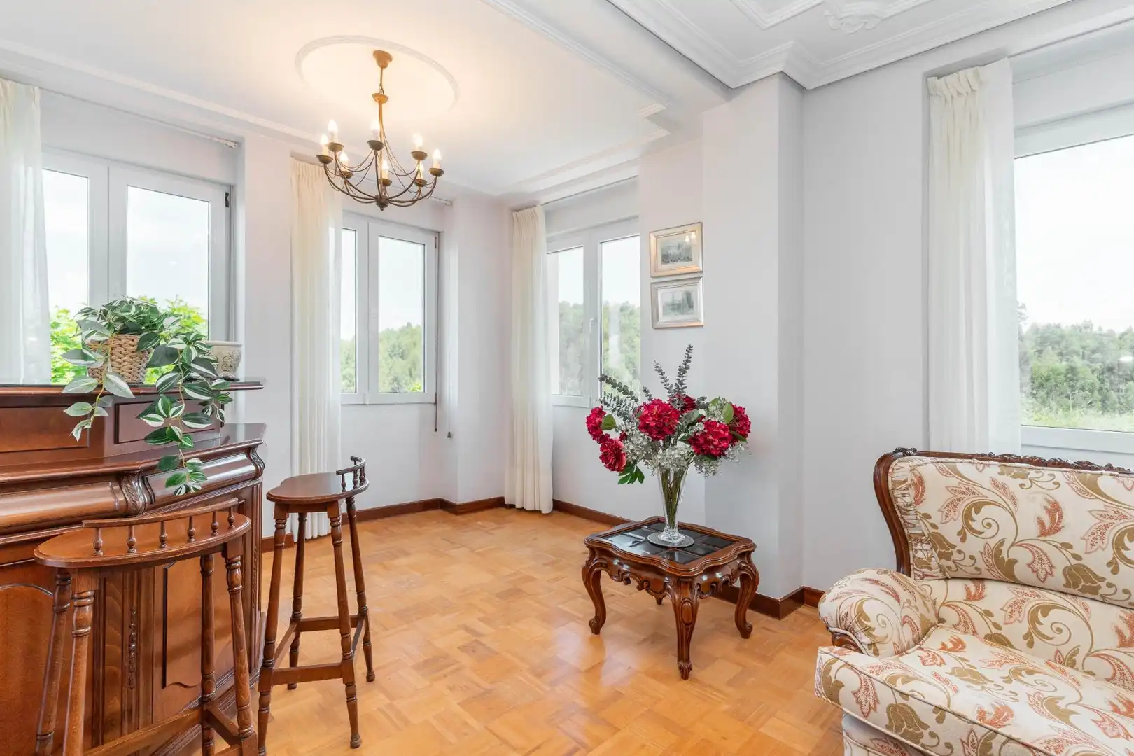 Sala de estar de Casa o chalet en venta en Gozón con Calefacción, Jardín privado y Terraza