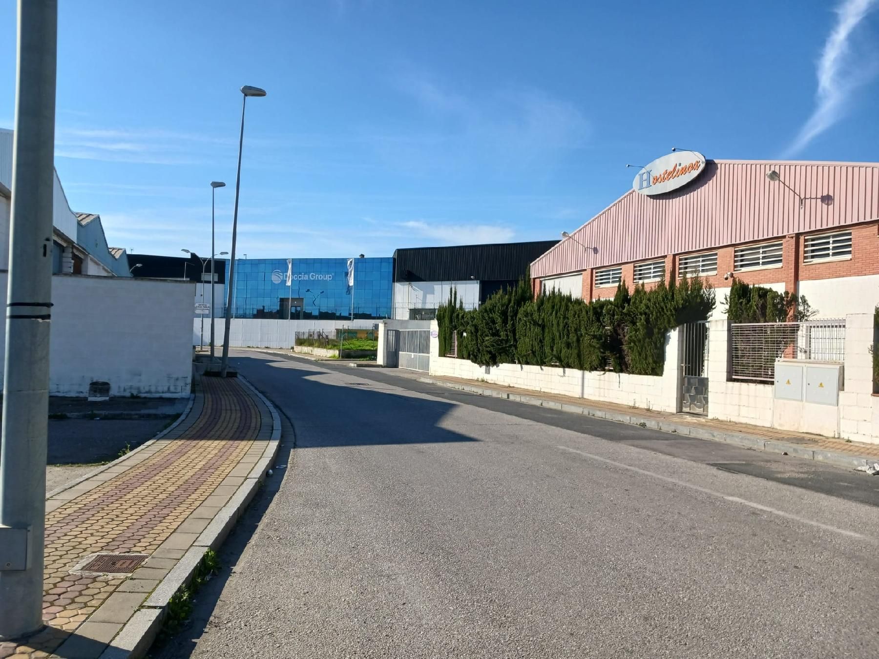 Außenansicht von Fabrikhallen zum verkauf in Alcalá de Guadaira