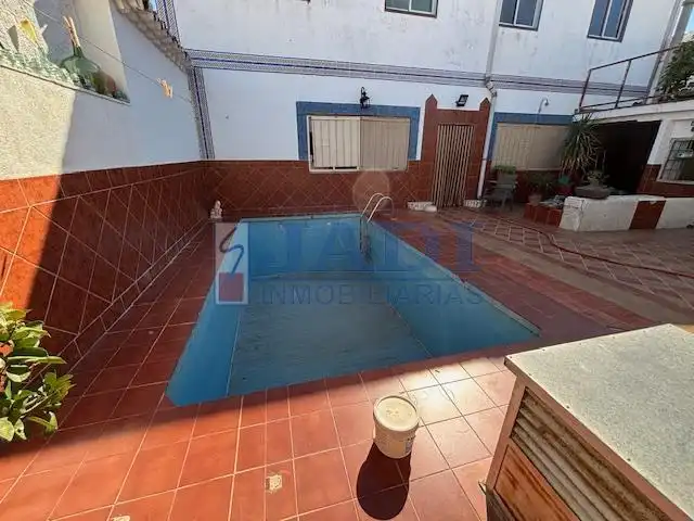 House with pool for sale in Valdepeñas, imagen 3