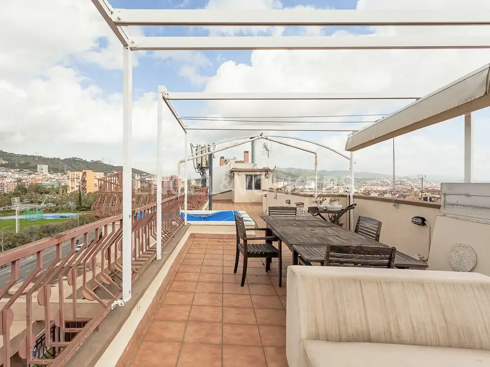 Terrasse von Dachboden zum Verkauf in Barcelona mit Klimaanlage, Heizung und Terrasse