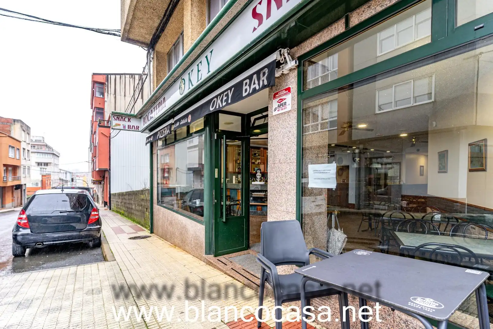 Local commercial à vendre à Carballo