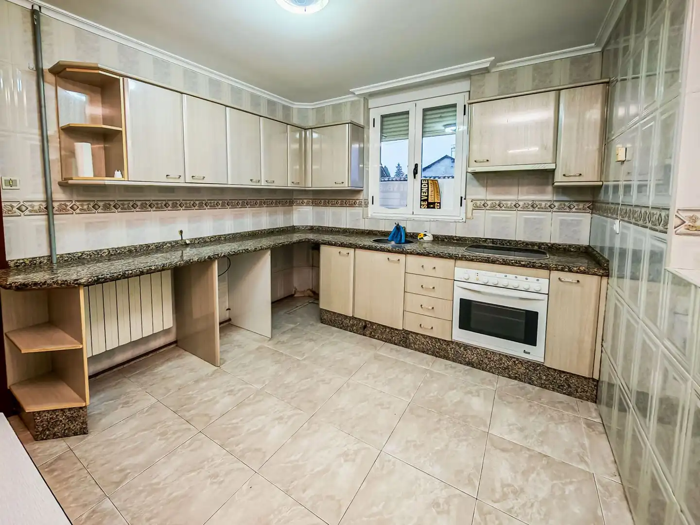 Cocina de Casa o chalet en venta en Quintana del Castillo con Calefacción, Jardín privado y Trastero