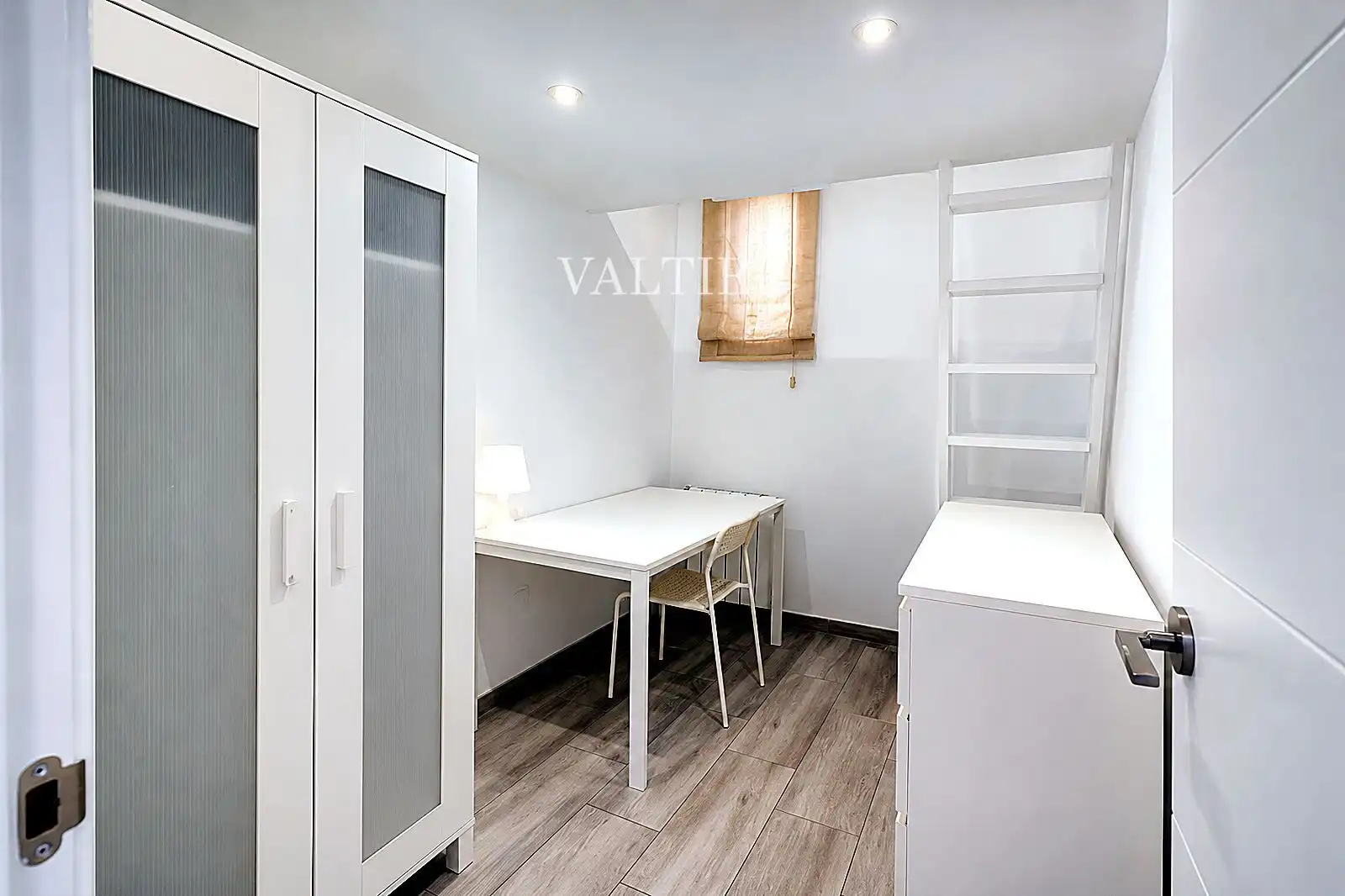 Flat for rent in Madrid  with Furnished