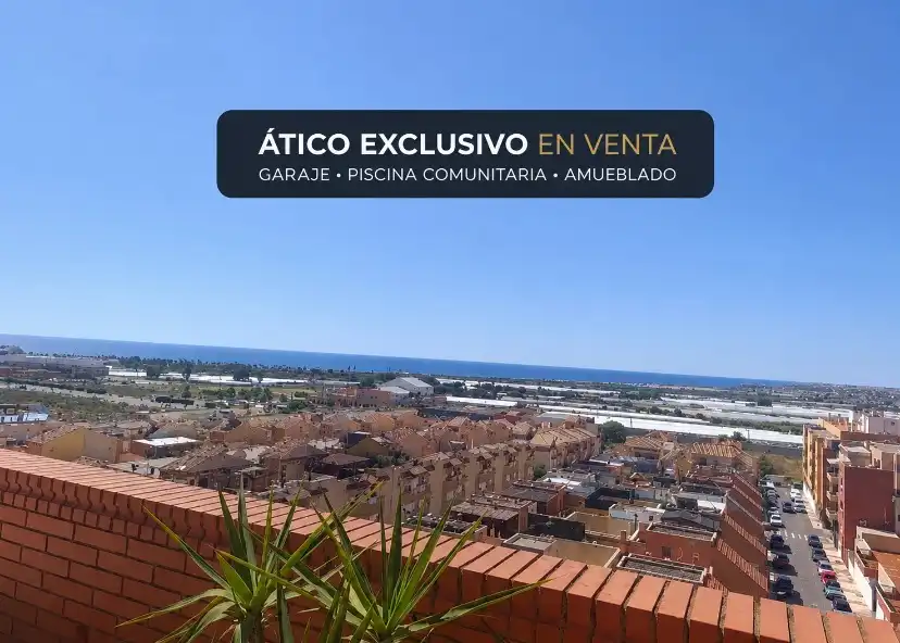 Vista exterior de Ático en venta en Roquetas de Mar con Aire acondicionado, Parquet y Terraza