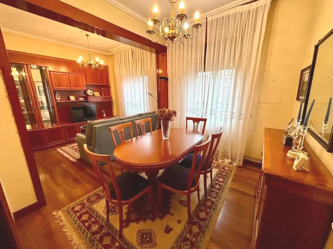 Piso en venta en Avenida del Ferrocarril, Ametzola