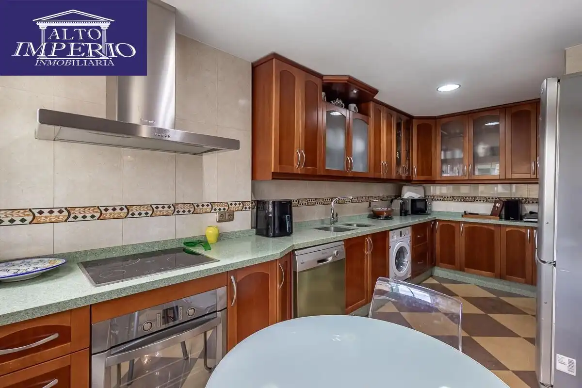 Piso con ascensor en venta en Calle ARQUITECTO JIMENEZ LACAL, imagen 12