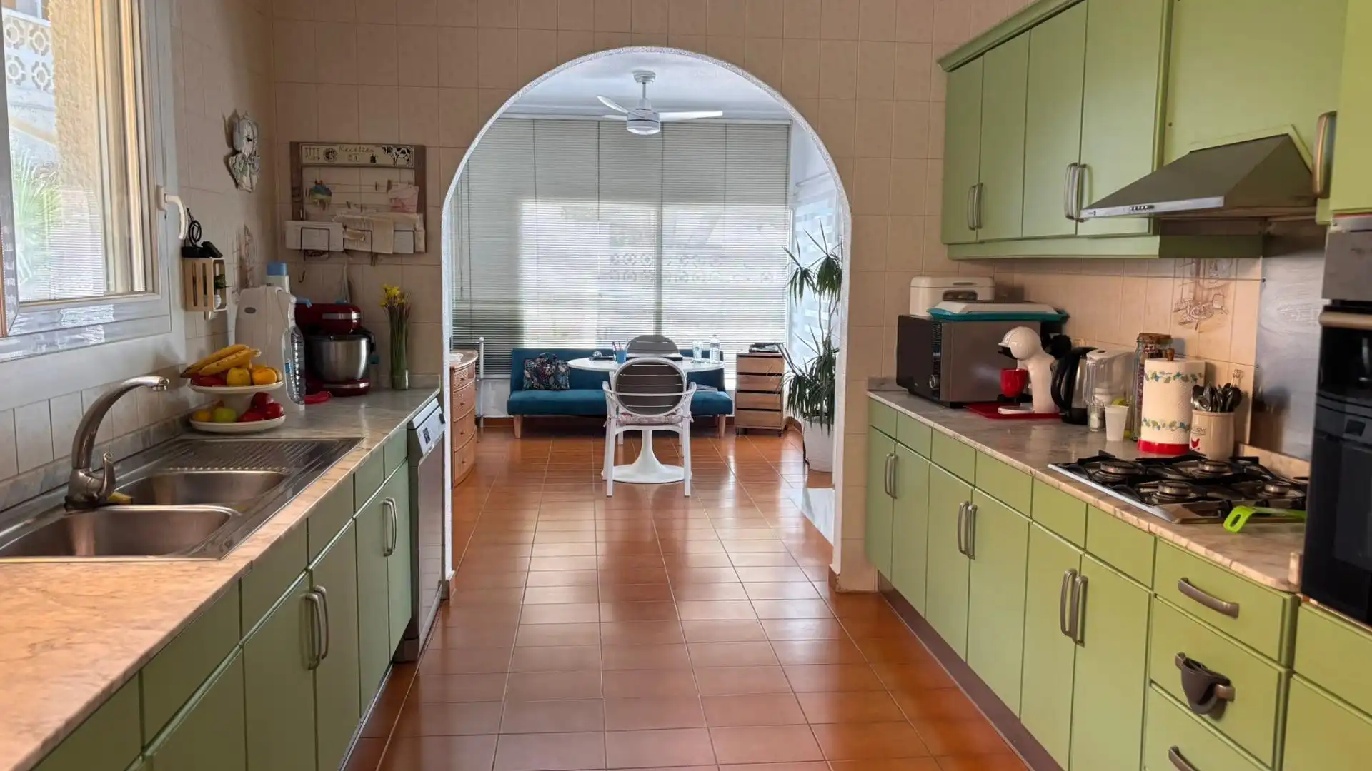 Cuina de Casa o xalet en venda en Cartagena amb Aire condicionat, Calefacció i Jardí privat